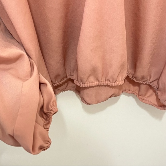 Universal Standard Coral Blouse - Picture 5 of 9